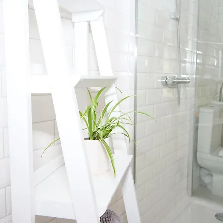 Vakantiehuis Stodham House With Minster Views! *