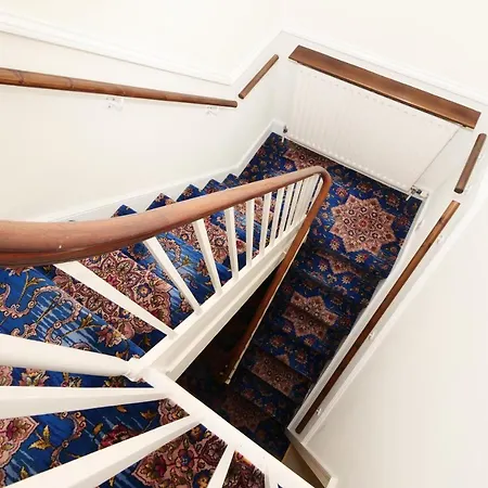 Vakantiehuis Stodham House With Minster Views!