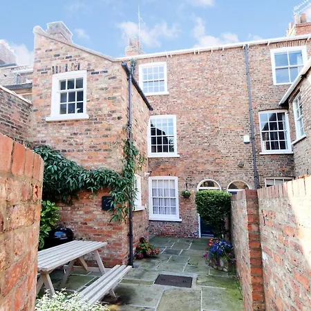 Stodham House With Minster Views!