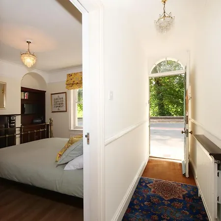 Stodham House With Minster Views!