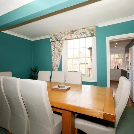 Сasa de vacaciones Stodham House With Minster Views!