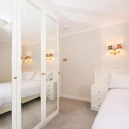 Stodham House With Minster Views!